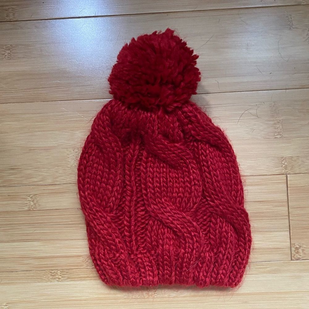 Gap cable knit winter hat